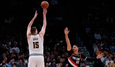 Nikola Jokic gran protagonista del juego. 