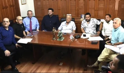 Directivos de Unimetro y apoderados judiciales.