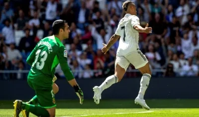 Mariano celebra uno de sus goles. 