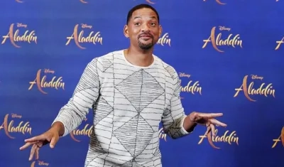El actor que encarna al genio azul de Aladdín, Will Smith.