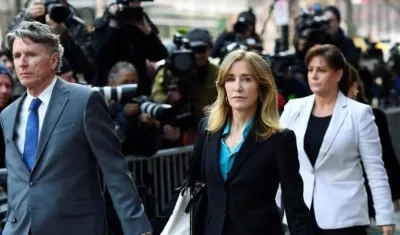 Felicity Huffman, actriz.