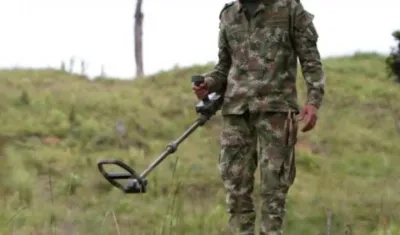Los militares cayeron en un campo minado en Tarazá.