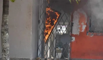 Incendio en la casa donde reside sospechoso de la muerte de la niña María José.