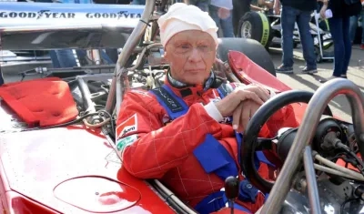 El campeón de F1 en tres ocasiones será enterrado con un mono de competencia.