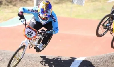 Mariana Pajón en plena competencia.