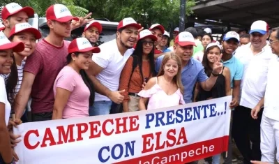 Con simpatizantes en el corregimiento de Campeche.