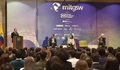 “Quiero que Colombia sea el lugar donde emprendedores, tecnología, universidades, talento e innovación nos permitan alcanzar el futuro”, dijo el Presidente en el Global StartUp WorkShop.                                               