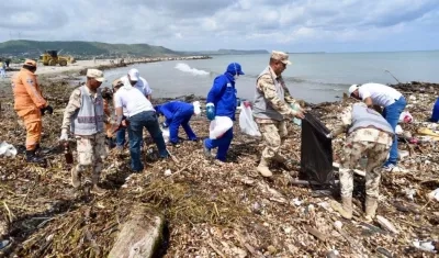 Los equipos de limpieza.