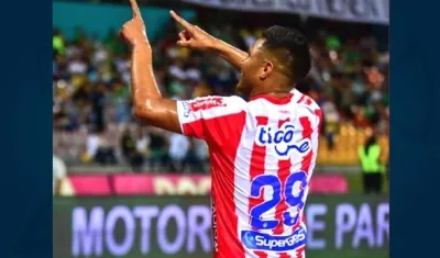 Teófilo Gutierrez festejando el segundo gol.