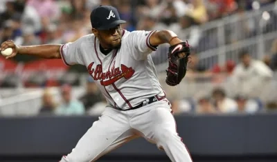 Julio Teherán, lanzador de los Bravos. 