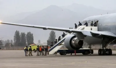 Los expulsados de Chile en el vuelo que tenía como destino Bogotá y Caracas.
