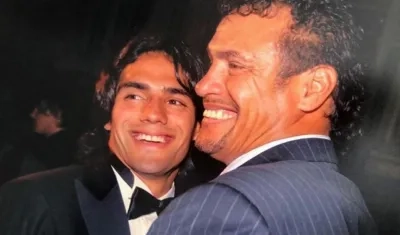 Foto de Falcao García y su padre Radamel. 