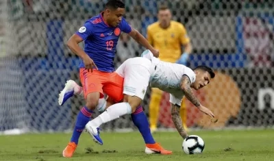 La jugada en la que se lesionó Luis Fernando Muriel.