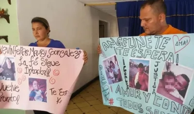 Padres de Kevin en su casa en Los Andes