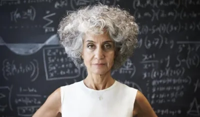 Los científicos aún no saben por qué los melanocitos del cabello dejan de funcionar y las canas aparecen.