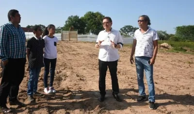 Rector de la Universidad del Atlántico inspecciona predios en Sabanalarga