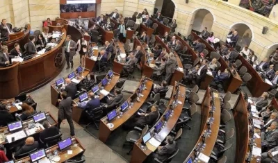 Senado aprobó la iniciativa de la prima de la canasta familiar.