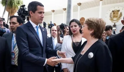 Juan Guaidó y la alta comisionada de la ONU, Michelle Bachelet.