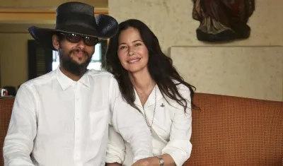 Draco Rosa y su esposa Ángela Alvarado.