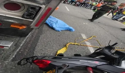 Accidente en la entrada al barrio El Pueblito.