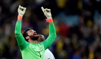 Alisson, arquero de la Selección Brasil. 