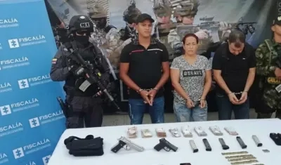 La hija de Giraldo fue capturado junto a otros dos acompañantes. 