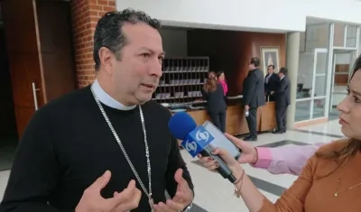 Monseñor Orlando Olave, obispo de Tumaco.
