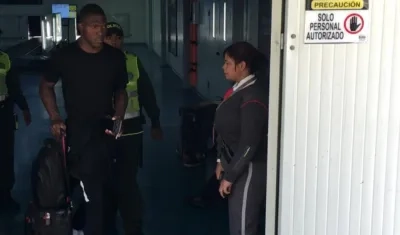 Germán Mera a su llegada a Barranquilla. 