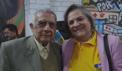 Carlos Romero, esposo de la política Clara López, falleció este jueves.