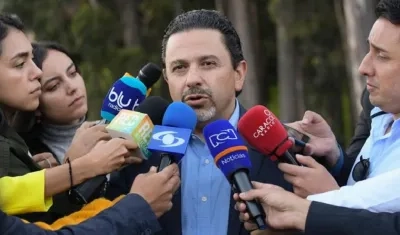 El comisionado de paz Miguel Ceballos