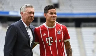 Carlos Ancelotti y James Rodríguez, en una foto de archivo.