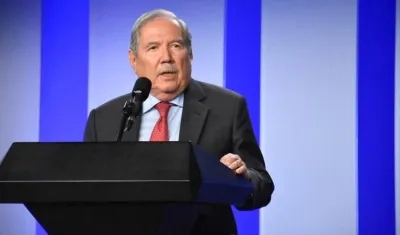 Guillermo Botero, Ministro de Defensa.