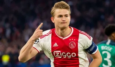 Matthijs de Ligt, defensor holandés. 
