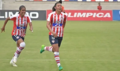 La celebración de la volante creativa Yoreli Rincón.