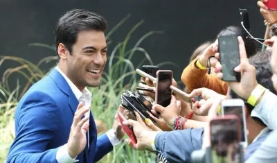 El cantante Carlos Rivera (voz de Simba) en la presentación de 'El rey león' en Ciudad de México.