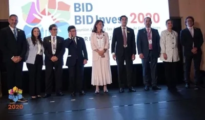 Representantes del Gobierno y de Barranquilla.