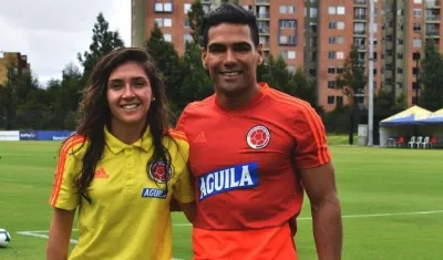 Natalia Gaitán y Falcao García, capitanes de las selecciones colombia femenina y masculina, respectivamente. 