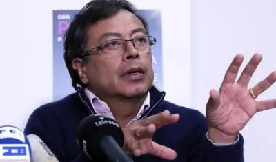 Gustavo Petro, senador.