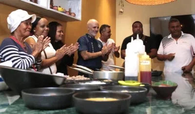 Los butifarreros con el chef Alex Quessep.