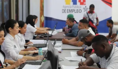 En junio de 2019, la tasa de desempleo en el total de las 13 ciudades y áreas metropolitanas fue 10,7%.