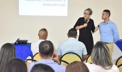Transmetro y el CRUE se reunieron para tratar el tema de las ambulancias.