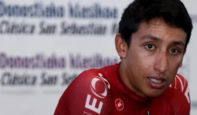 El reciente ganador del Tour de Francia, Egan Bernal, del Team Ineos, durante la rueda de prensa que ha ofrecido este viernes en la víspera de participar en la Clásica San Sebastián Region 2019. 