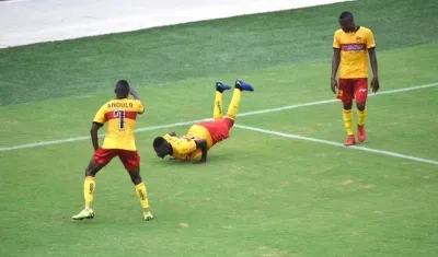 Celebración del segundo gol bogotano por parte de Cristian Díaz.