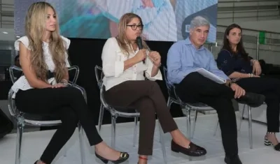 Ana María Aljure, Alma Solano, Juan Pablo Uribe y Karen Abudinen.