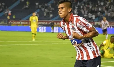 David Murillo celebrando el segundo gol juniorista.