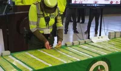 Tarjetas de Transmilenio incautadas.