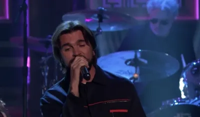 El artista Juanes en el show de Jimmy Fallon.