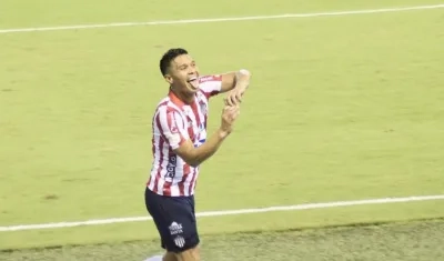 La celebración de Teófilo Gutiérrez ante Santa Fe.