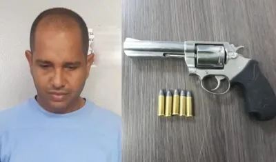 El hombre fue sorprendido con este revólver.