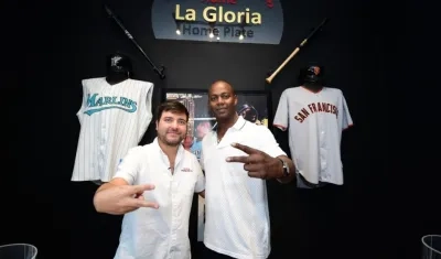 El candidato Jaime Pumarejo y Édgar Rentería.